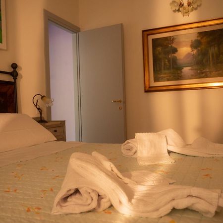 Lacelletta Country House ウルビーノ エクステリア 写真