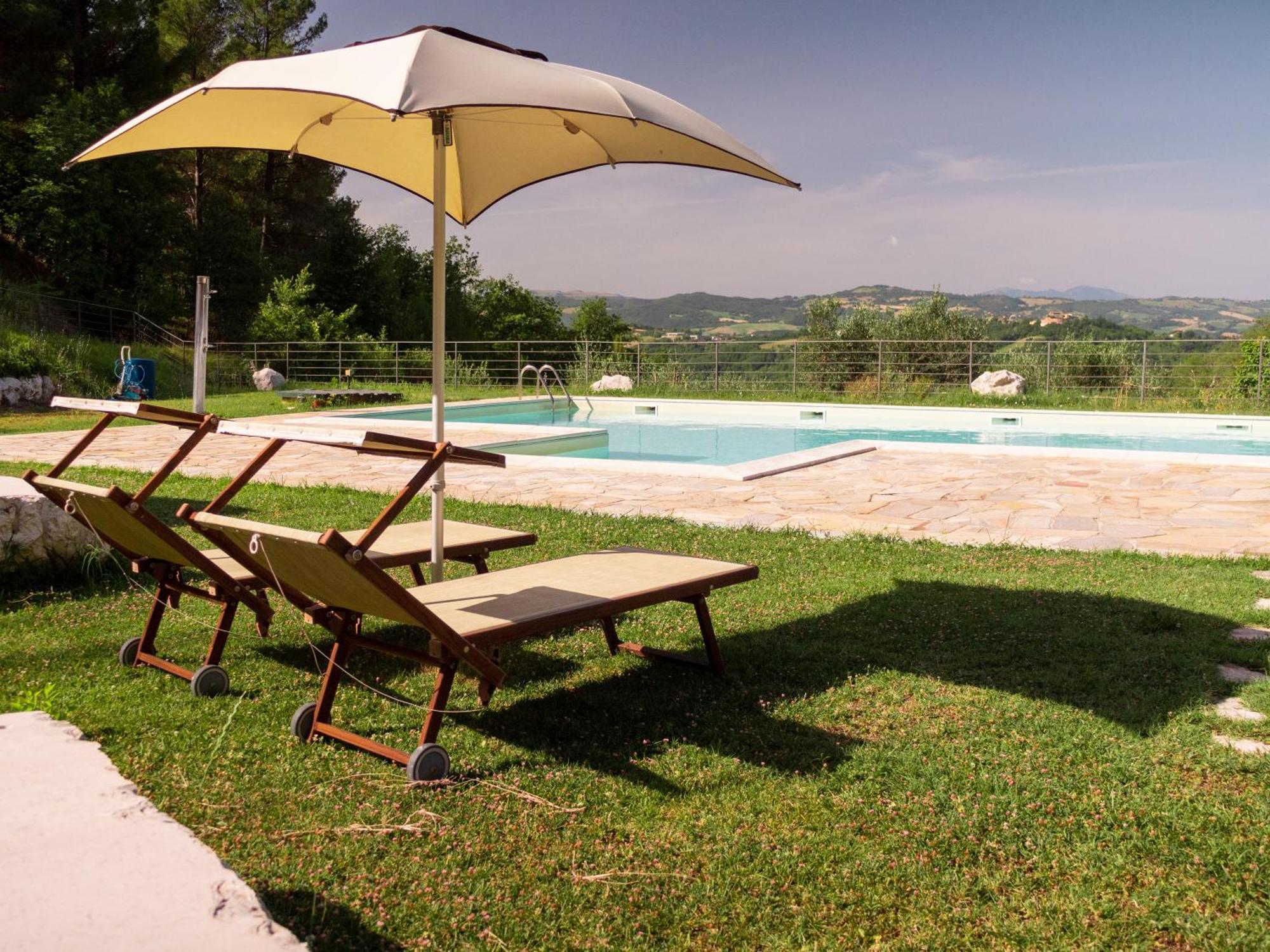 Lacelletta Country House ウルビーノ エクステリア 写真